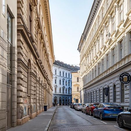 Dn Blue Apartment Budapest Exteriör bild